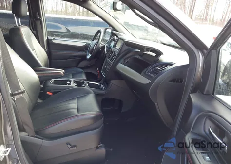 2018 Dodge Grand Caravan Gt z USA, uszkodzony, nr VIN 2C4RDGEG8JR146387